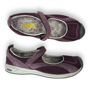 Keen Women's Mary Jane Flats Size 7.5 Purple Plum Suede Sporty Outdoor Flat